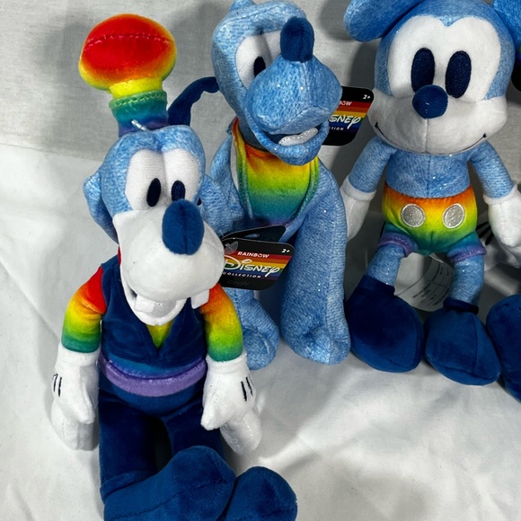 Pride Rainbow Disney Plush Mickey Minnie Mouse Pluto Goofy Daisy Donald Duck Gay - Picture 2 of 12